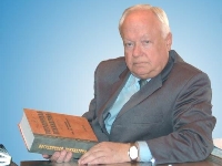 Профессору Ю.А. Александровскому — 85 лет!