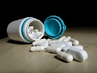 Гидрохлоротиазид + небиволол; сертаконазол + лидокаин; мометазон + [гепарин натрия] 