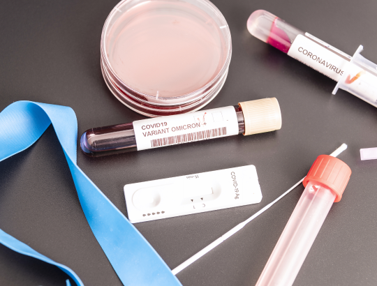 ФМБА России зарегистрировало тест-систему для выявления омикрон-штамма