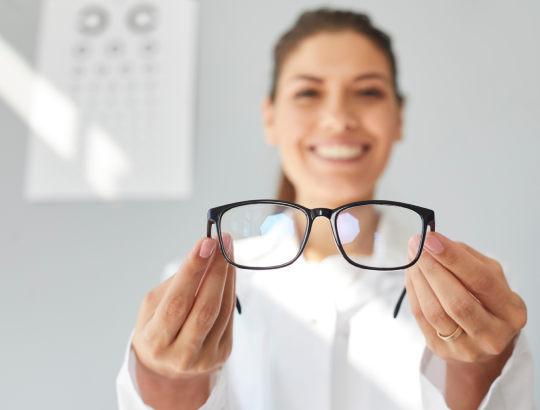 «Здоровье.ру» запускает приложение «Сохрани зрение» для пациентов и врачей